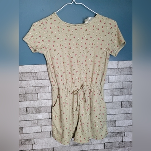 Heart and Arrow NWT Girls Size 12 Floral shorts romper‎